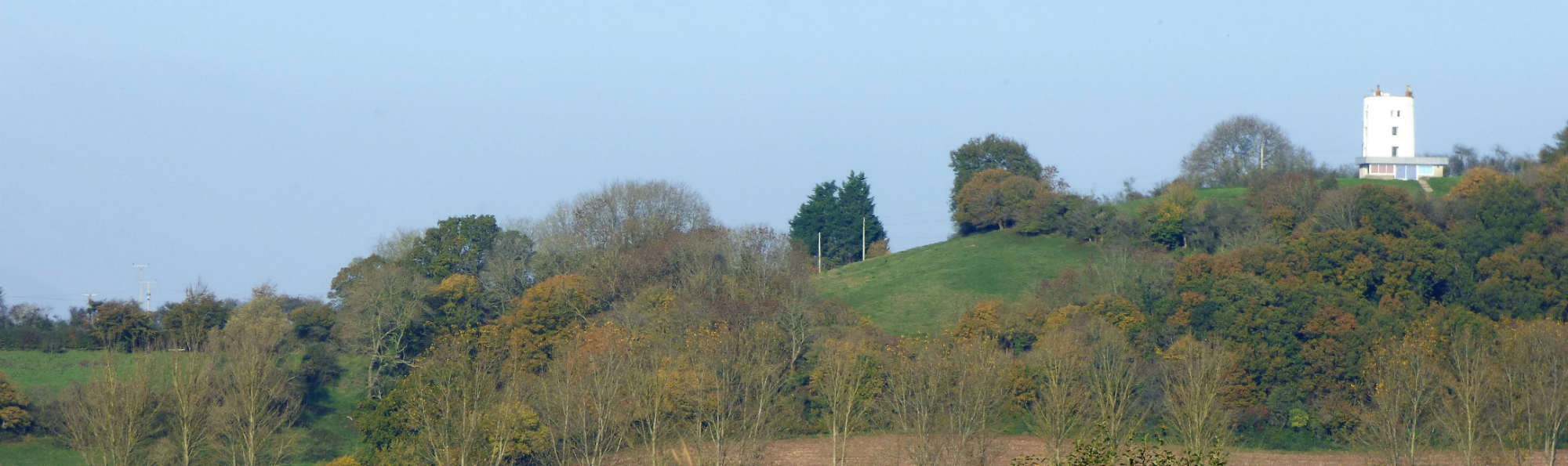 wide image of Walton windmill